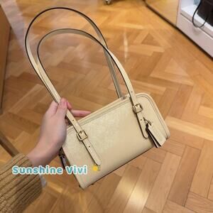 NWT Coach Swing Zip Bag 20 Crinkle Patent Leather Moonlight Can31